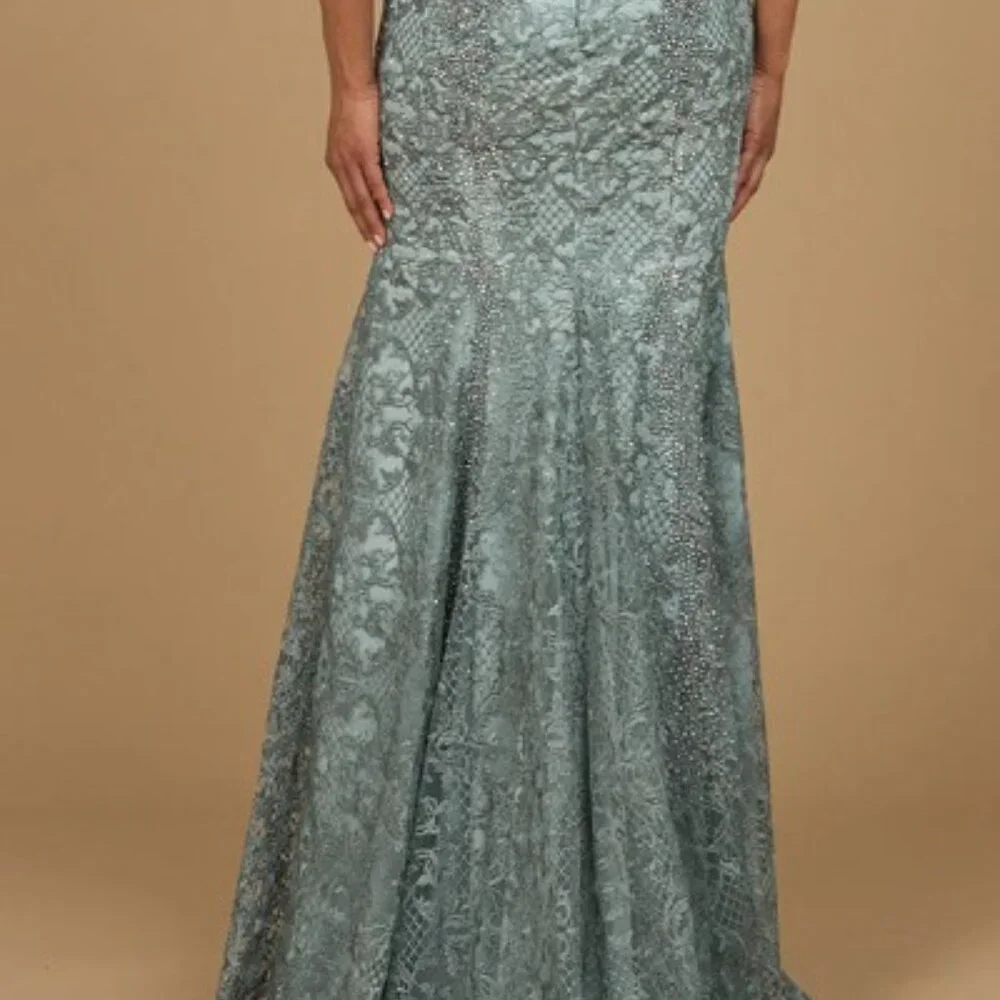 LARA 28980 Fitted Lace Mermaid Gown - NWT - Never Worn - Floor Length - Picture 4 of 12
